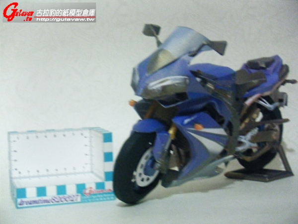 YZF-R1-07 002.jpg