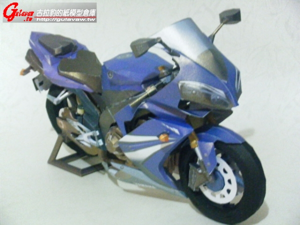 YZF-R1-07 015.jpg